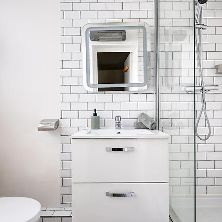 Cozy Near Eiffel Tower & Invalides & Seine Flat *